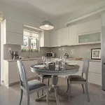 Modern & Spacious Flat - Chania Center - Walk To Sea