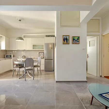 Modern & Spacious Flat - Chania Center - Walk To Sea Chania (Crete)