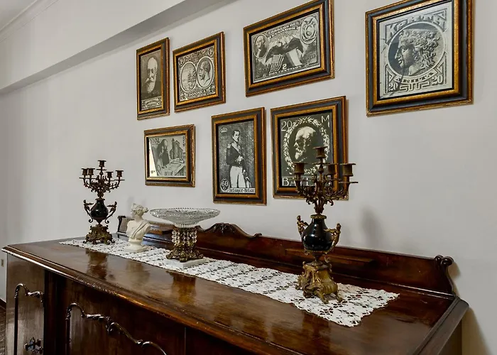 Modern & Spacious Flat - Chania Center - Walk To Sea 아파트 *