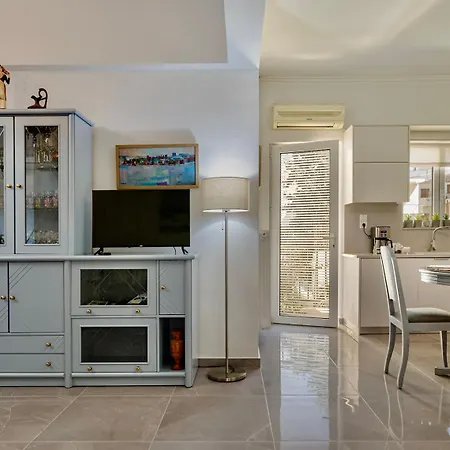 Modern & Spacious Flat - Chania Center - Walk To Sea Appartement *